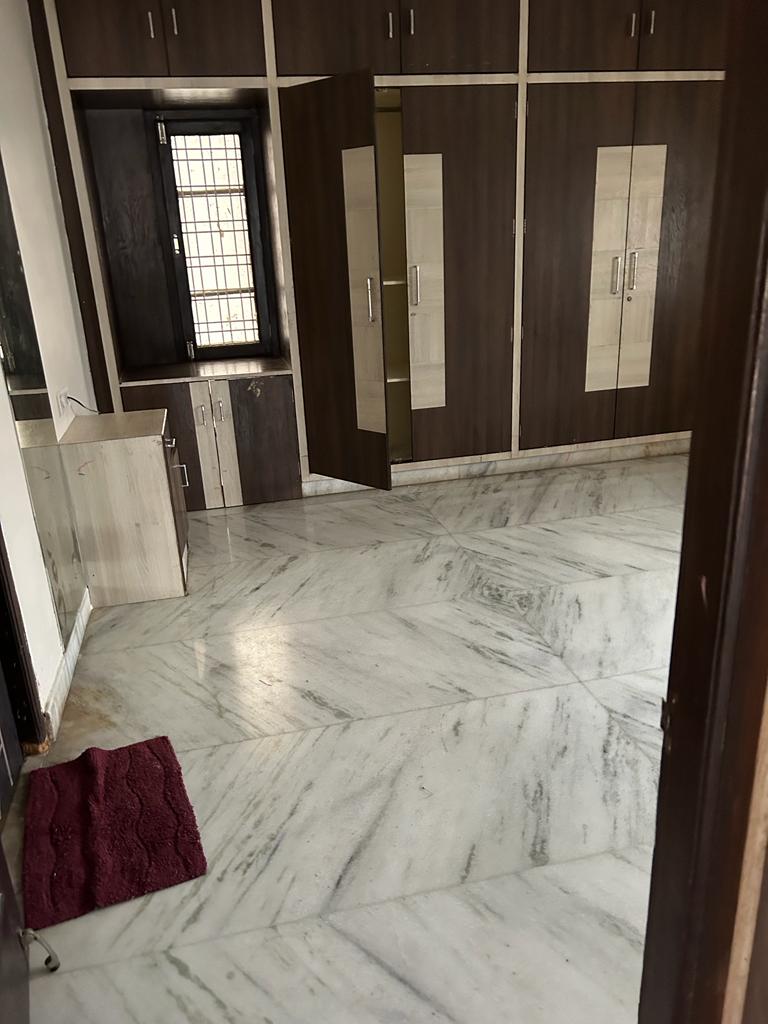 2 BHK  Flat For sale in M